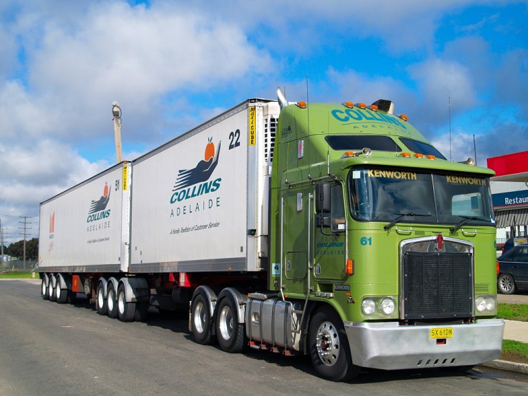 collins_trucking_transport_adelaide_melbourne Cargo Service